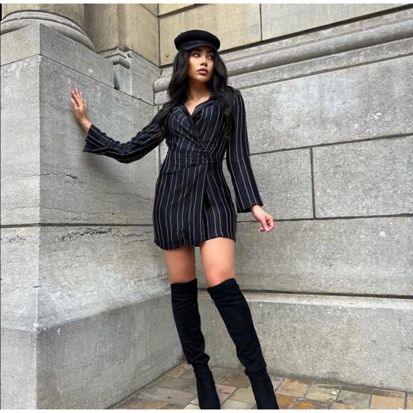 ZARA BLOGGER FAVORITE STRIPED BLAZER DRESS SPECIAL EDITION - Picture 1 of 11